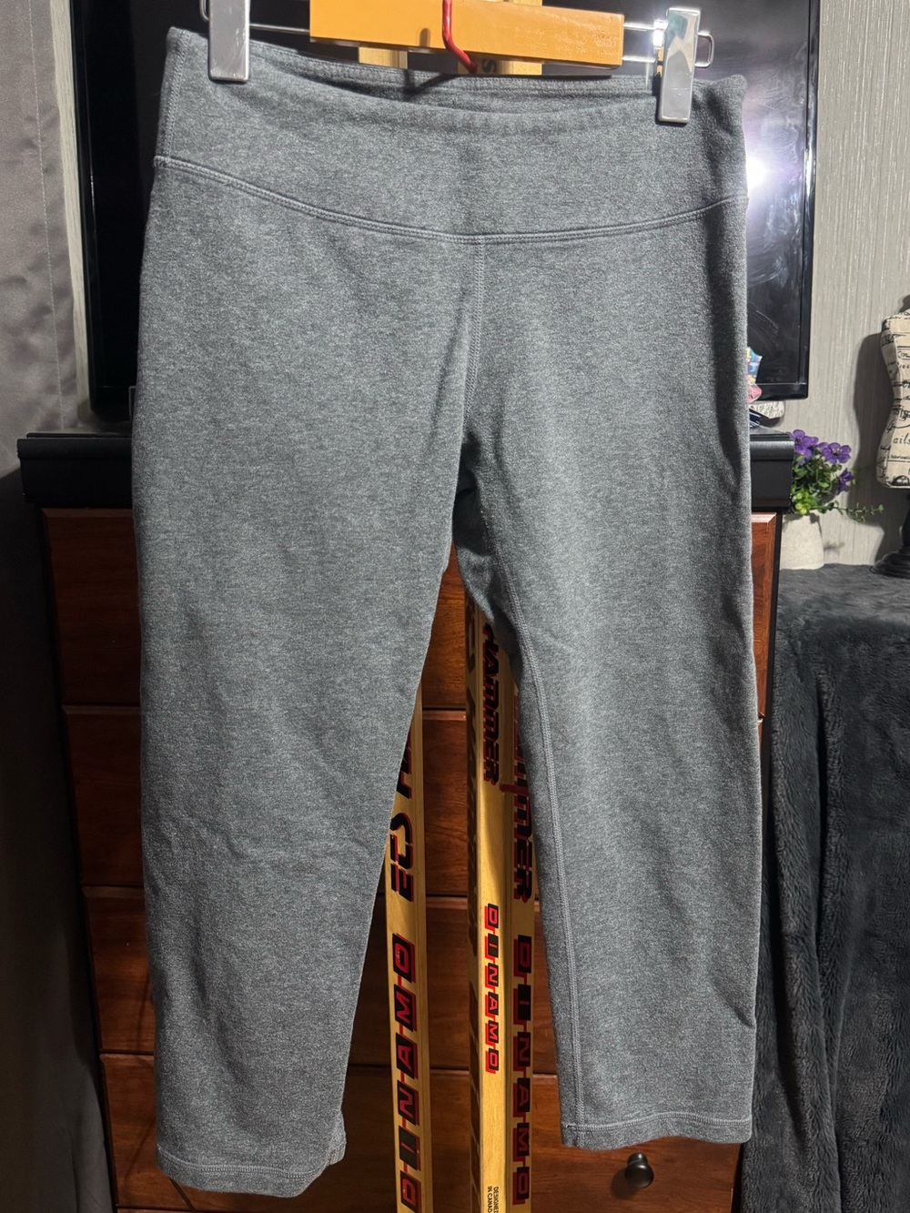 Lululemon Gray Capri Leggings - Picture 1 of 3